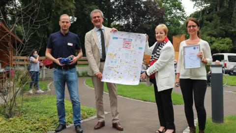 75. Jahre Hessen - ein Grund zum Feiern! Finanzstaatssekretär Dr. Martin Worms war zu Gast bei einem Konzert im Wohnstift Hanau anlässlich des Gründungsjubiläums des Landes.