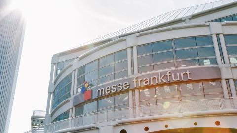 Der Eingang City zum Gelände der Messe Frankfurt, die zu den Beteiligungen des Landes Hessen zählt. Der Eingang City zum Gelände der Messe Frankfurt, die zu den Beteiligungen des Landes Hessen zählt.